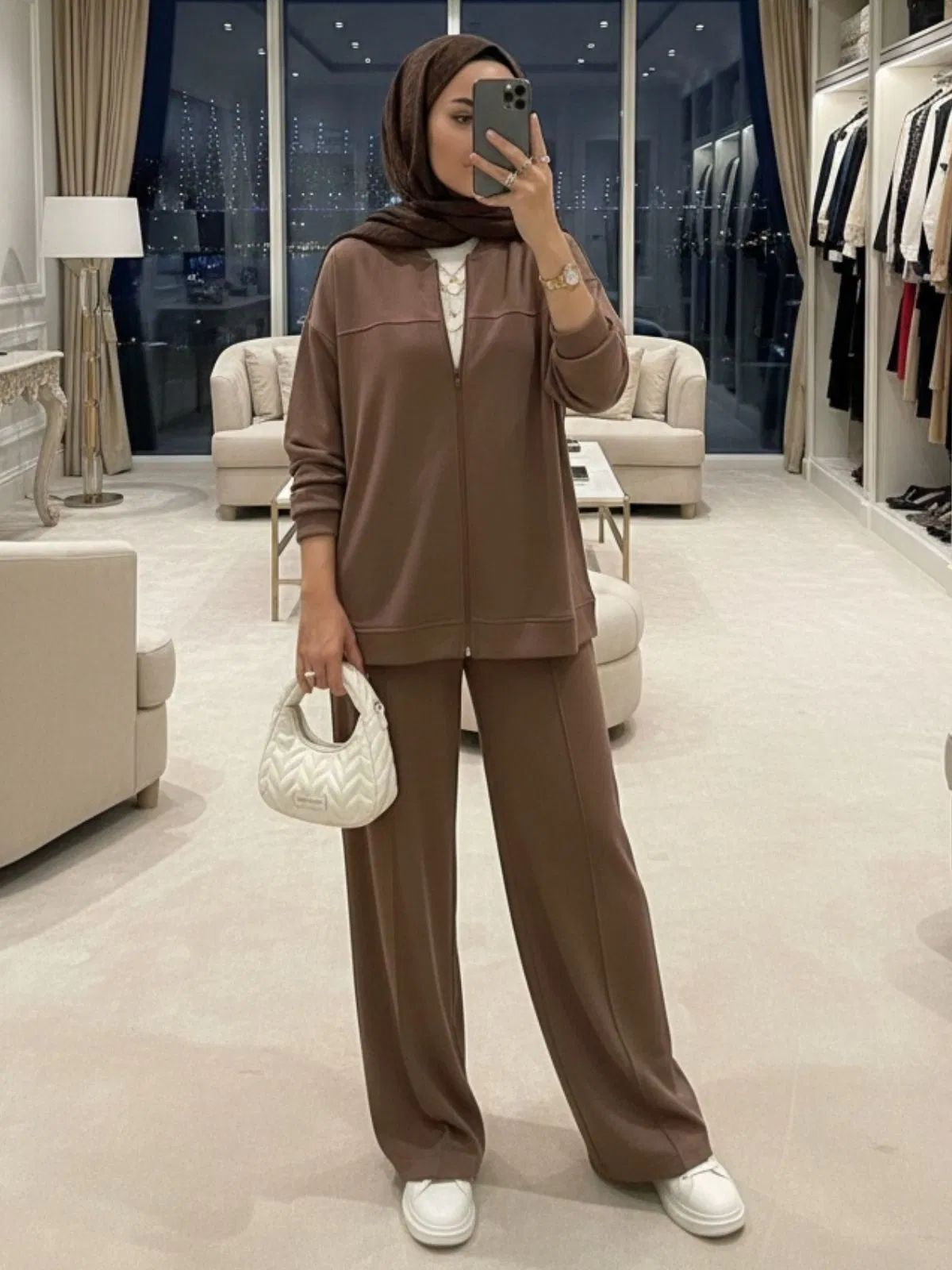 WhatsApp Image 2025-10-17 at 18.33.35